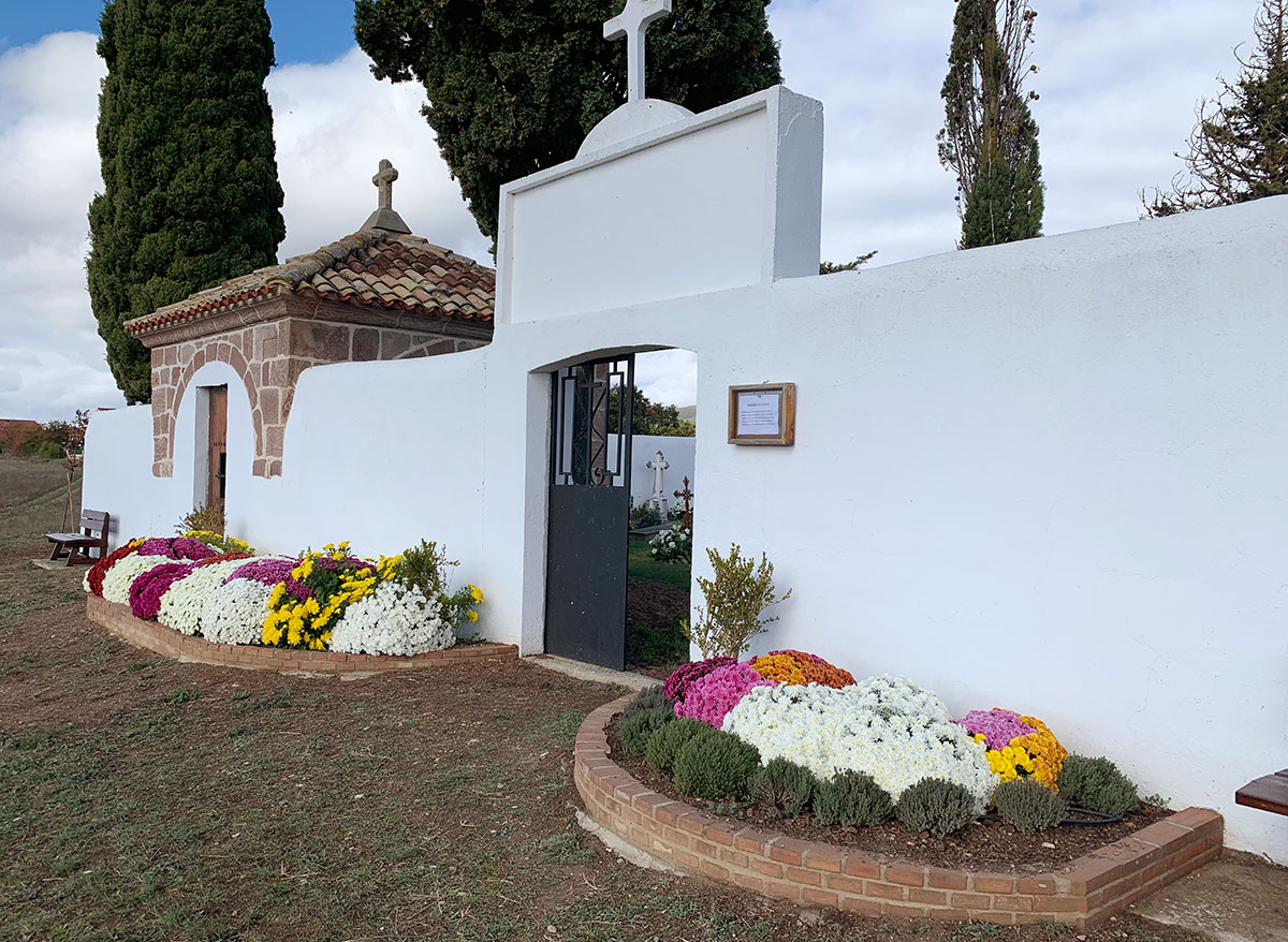 Capilla del cementerio de Murieta